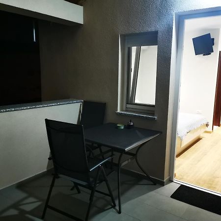 Studio Apartman Rosa Leilighet Zaton  Eksteriør bilde