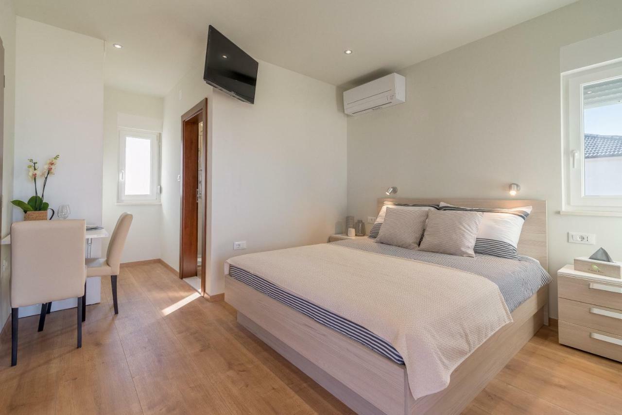 Studio Apartman Rosa Zaton  Eksteriør bilde