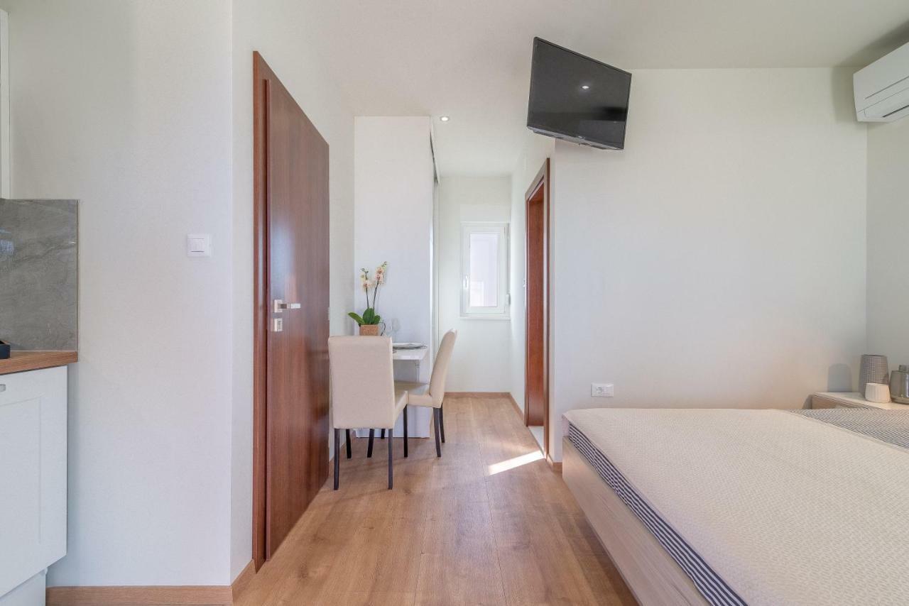 Studio Apartman Rosa Zaton  Eksteriør bilde